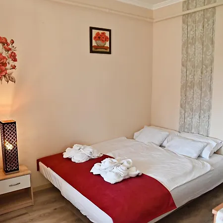 Pipacs Apartment *
