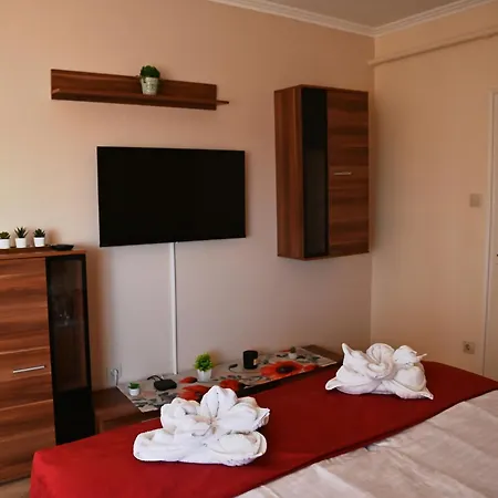 Pipacs Apartment