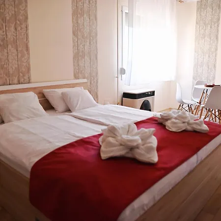Pipacs Apartment *